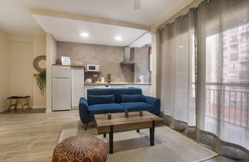 Jardin de la Abadia Apartment | Apartment 'La Mejor Ubicacion Con Parking' with Balcony, Wi-Fi and Air Conditioning