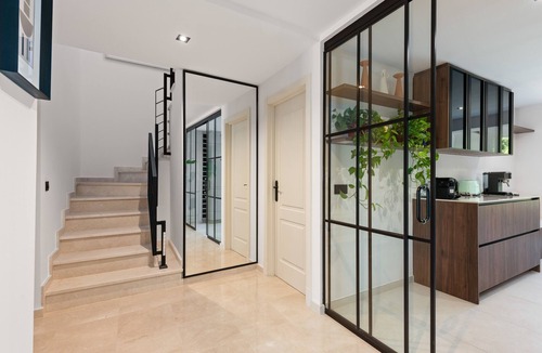 Benahavis Apartment | Apartment 'La Quinta Golf' with Sea View, Wi-Fi and Air Conditioning