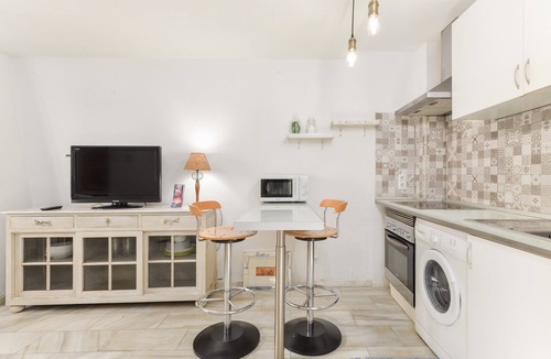 Castillo de Sabinillas Apartment | Apartment 'Las Gaviotas' with Private Terrace