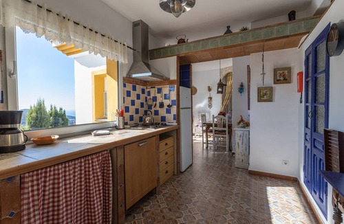 Competa Apartment | Apartment "Montaña Piscina vistas" with Mountain View, Pool, Whirlpool & Terrace
