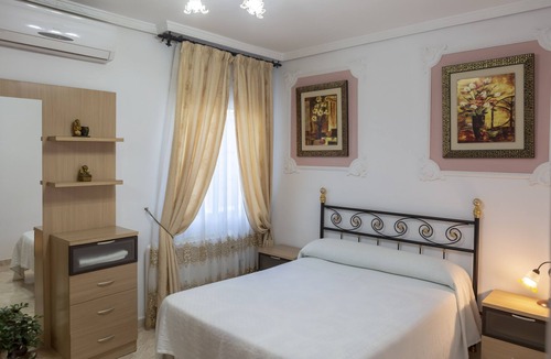 Distrito Sur Apartment | Apartment Near The Mosque.