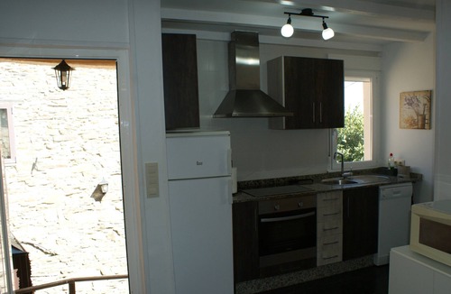 A Gudina Apartment | Apartment 'O Bolaño Apto 3' with Mountain View, Shared Pool and Shared Garden