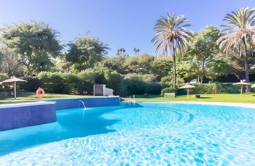 Bahia Dorada Apartment | Apartment 'Ola De Mar' with Shared Pool, Wi-Fi and Air Conditioning