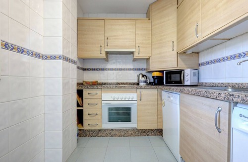 New Golden Mile Apartment | Apartment on the beachfront in Estepona,