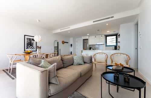 Fuengirola Apartment | Apartment "Penthouse Middel Views" with Pool & Wi-Fi