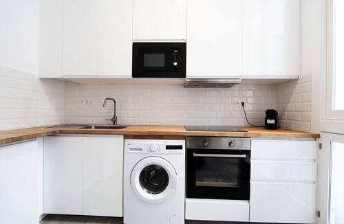 Old Town Apartment | Apartment Piso con Encanto close to the Beach with Balcony & Wi-Fi