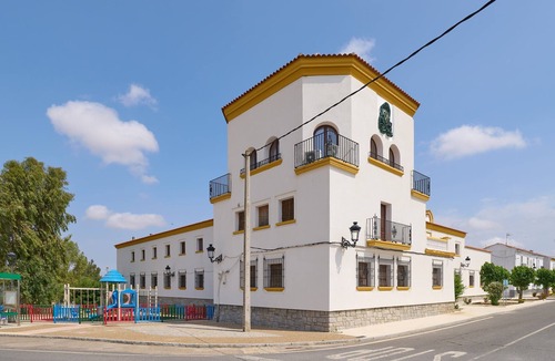 Valsequillo Apartment | Apartment 'Romero' with Balcony, Wi-Fi and Air Conditioning