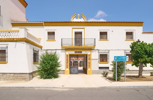 Valsequillo Apartment | Apartment 'Romero' with Balcony, Wi-Fi and Air Conditioning