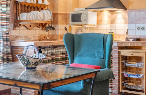 Hinojares Apartment | Apartment 'Romero' with Mountain Views, Wi-Fi, and Air Conditioning