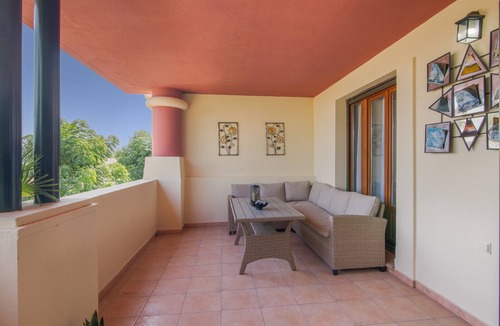 Costa Esuri Apartment | Apartment 'Saadia Golf and Beach' with Shared Pool, Wi-Fi, and Air Conditioning