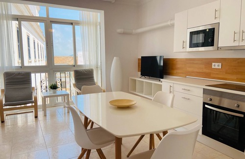 San Roque Apartment | Apartment 'San Nicolás' with Balcony and Wi-Fi