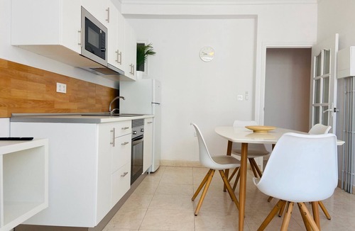 San Roque Apartment | Apartment 'San Nicolás' with Balcony and Wi-Fi