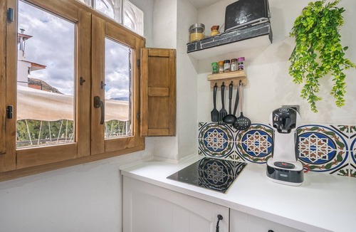 Guejar Sierra Apartment | Apartment 'Veleta' with Mountain Views, Wi-Fi and Air Conditioning