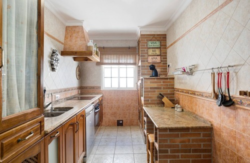 Brena y Marismas de Barbate Natural Park Apartment | Apartment Villa Acuario with Terrace & Wi-Fi