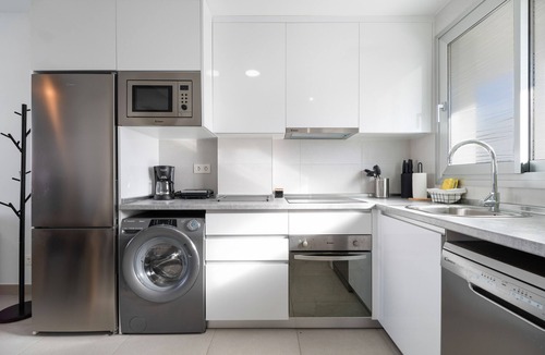 Rota Apartment | Apartment 'Villaflores Home By Staycare' with Private Pool, Wi-Fi and Air Conditioning