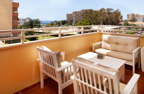 Mezquitilla Apartment | Apartment 'Vistas Al Mar' with Sea View, Wi-Fi and Air Conditioning