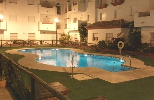 Rota Apartment | apartment with an outdoor pool, parking, Wifi
