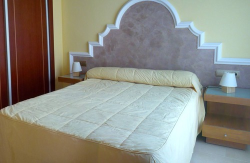Ensanche Centro Apartment | Apartment with hotel facilities in the historic center