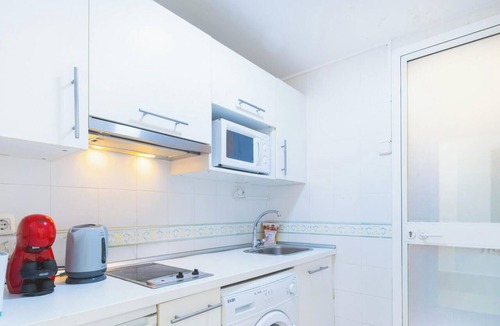 Cadiz Apartment | Apartment with patio - Hostal IMAR by Cadiz4Rentals