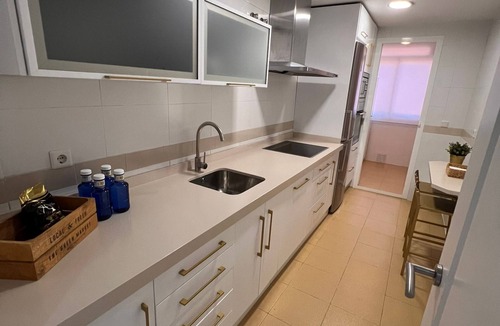 Camas Apartment | Apartment with swimming pool, free parking and air conditioning 10 min from Seville