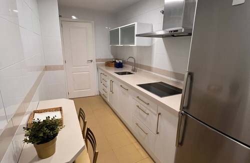 Camas Apartment | Apartment with swimming pool, free parking and air conditioning 10 min from Seville