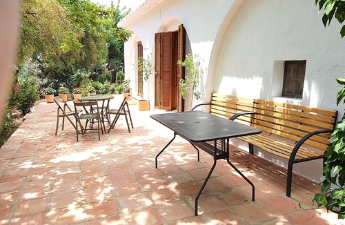 Teba Cottage | Apartment with terrace, surrounded by nature next to the Caminito de Rey!