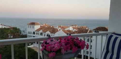 Nerja City Centre Apartment | Apt opposite the sea