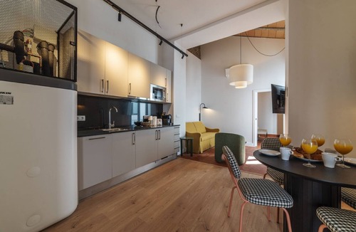 Alfalfa Apartment | Apt Sup 2 Bedrooms 2 Bathrooms