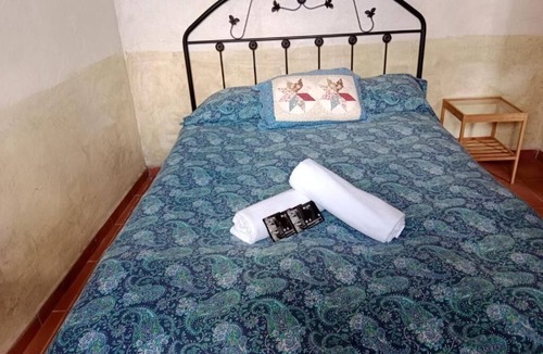 El Bosque House | AR Manantial de los Cañitos: Annex apartments w/own entrance, kitchen, bathroom