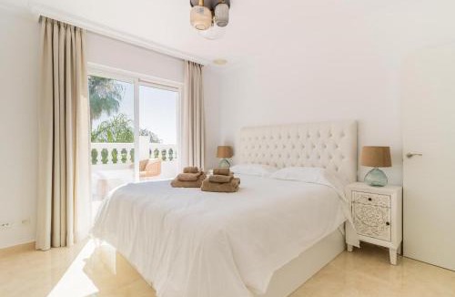 New Golden Mile Villa | ARCADIA - AVENIDA 28 De LAS ADELFAS 29680 ESTEPONA, MALAGA