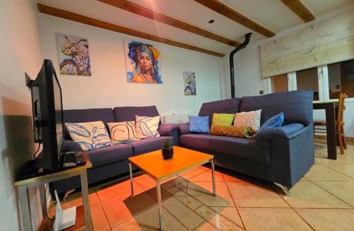 Santiago de la Espada House | Areatza Home Mountain