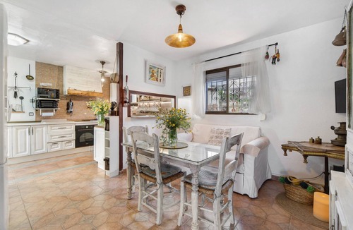 El Puerto de Santa Maria House | Artistic Holiday Home in Prime Location "A Garden to Relax"