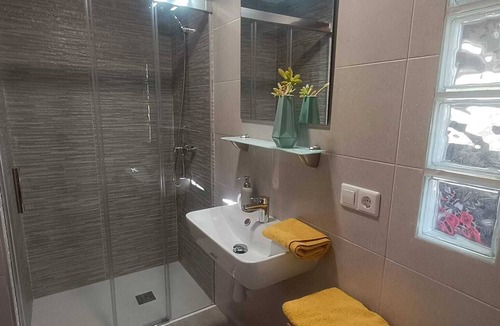 Villagalijo RV Rental | Astial Ezquerra Experience – Nature with Charm