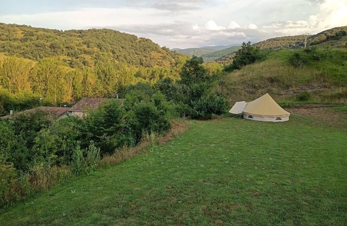 Villagalijo RV Rental | Astial Ezquerra Experience – Charming Nature Retreat