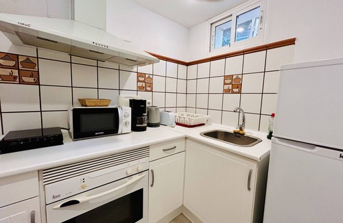 Rincon de la Victoria Bed & Breakfast | At Home Malaga Stay & Solo Travellers