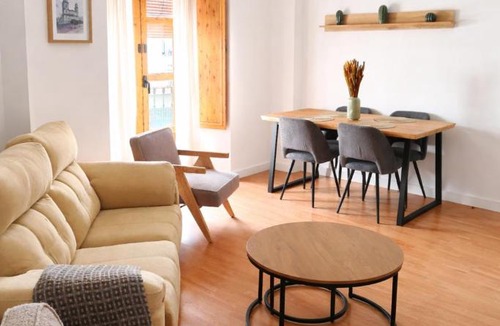 Jaen Apartment | Ataifor alojamiento, centro de Jaén, catedral a 50 metros, wifi, aire acondicionado