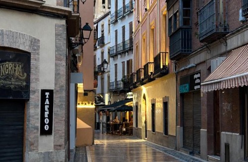 Jaen Apartment | Ataifor alojamiento, centro de Jaén, catedral a 50 metros, wifi, aire acondicionado