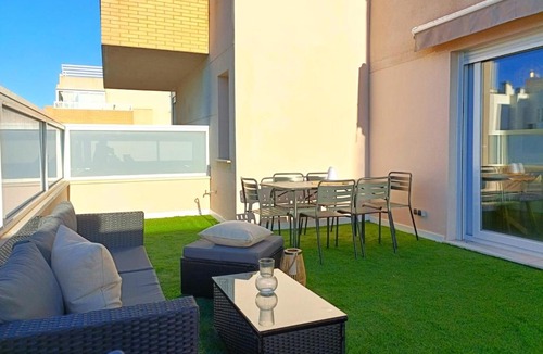 Retamar Apartment | Atenas Suite, 2 Hab, terraza, piscina y playa a 3 min