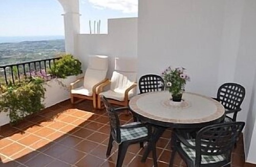 Mijas Pueblo Apartment | Attractive Penthouse Apartment with the most fabulous uninterupted views.