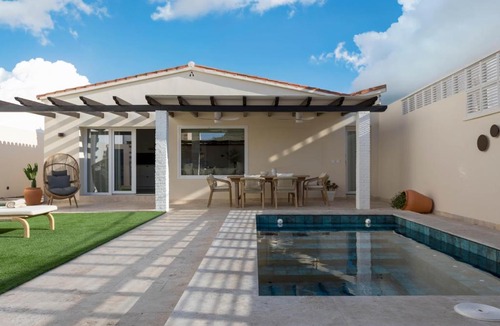 Aguadulce Villa | Aura homes villa