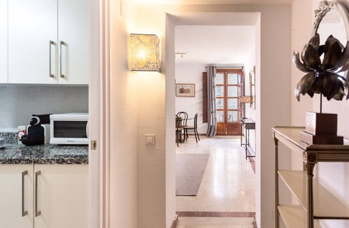 El Arenal Apartment | Avenida de la Constitución by Home at Homes