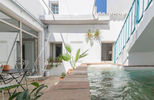 Carmona House | Awesome home in Carmona