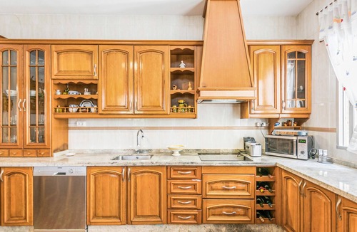 Fuente-Tojar House | Awesome home in Fuente Tojar