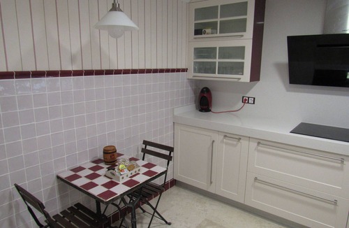 Burgos House | AWESOME VILLA 5 MIN FROM CENTER