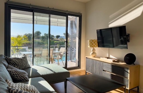 Torre de Benagalbon Apartment | Azalea Biznaga