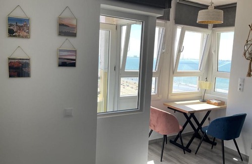 Valdelagrana Apartment | Azvalia estudio Valdelagrana