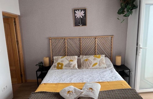 Competa Bed & Breakfast | B&B SEnDA de alegria