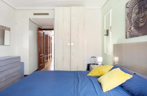 Centro Comercial Bahia Sur House | Bahía House Beach