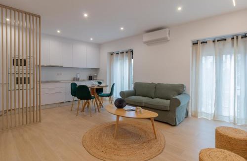 Santiago Apartment | Balcones de San Pedro