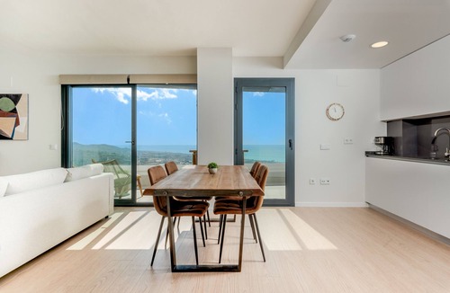 Rincon de la Victoria Apartment | Bali in Rincón | Elegant 2BR Apartment with Terrace & Ocean Views